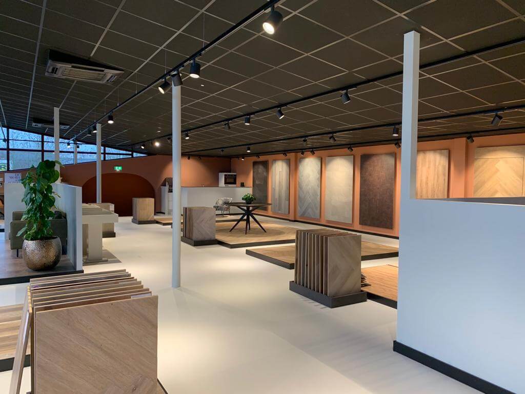 PVC klikvloer gelegd op droogbouw vloerverwarming met lage opbouwhoogte